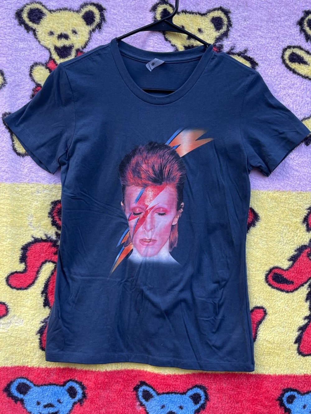 Iconic David Bowie Ziggy Stardust Tee – Medium Retro Rock Shirt